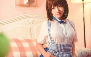 coser@是本末末在《星期一的丰满》性感迷人的小爱