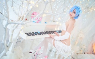 墨玉-M cos“花嫁版”雷姆，演绎角色的性感与可爱